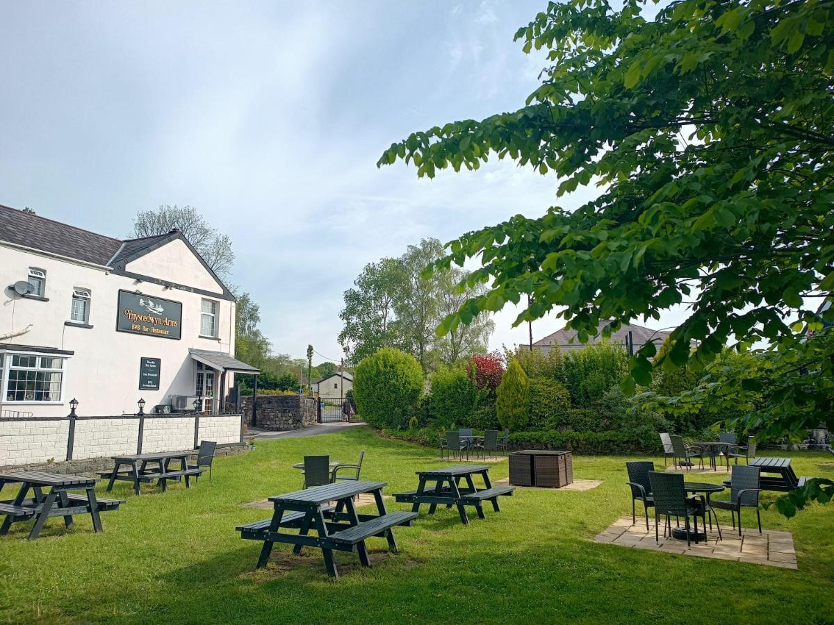 The Ynyscedwyn Arms Hotel Swansea Exteriör bild